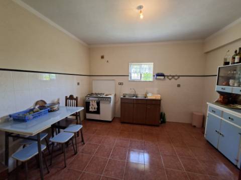 Moradia T3 Sampriz
