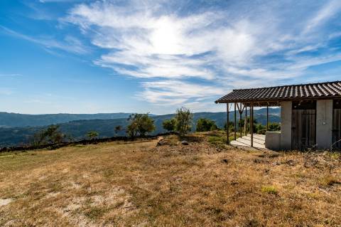 Eco-lodge com negócio em funcionamento AL + Glamping + Zona de Campismo