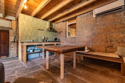 Eco-lodge com negócio em funcionamento AL + Glamping + Zona de Campismo