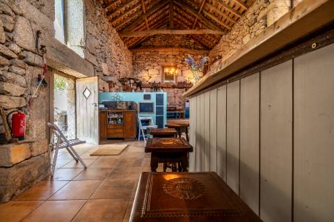 Eco-lodge com negócio em funcionamento AL + Glamping + Zona de Campismo