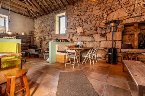 Eco-lodge com negócio em funcionamento AL + Glamping + Zona de Campismo