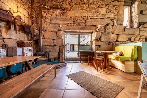 Eco-lodge com negócio em funcionamento AL + Glamping + Zona de Campismo