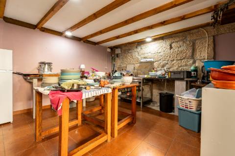 Eco-lodge com negócio em funcionamento AL + Glamping + Zona de Campismo