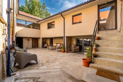 Eco-lodge com negócio em funcionamento AL + Glamping + Zona de Campismo