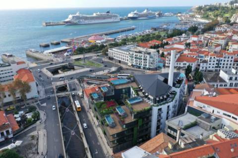 T2 - Savoy Residence Insular