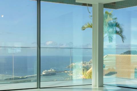 Moradia de luxo contemporânea com vista mar - Funchal