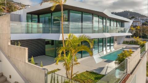 Moradia de luxo contemporânea com vista mar - Funchal