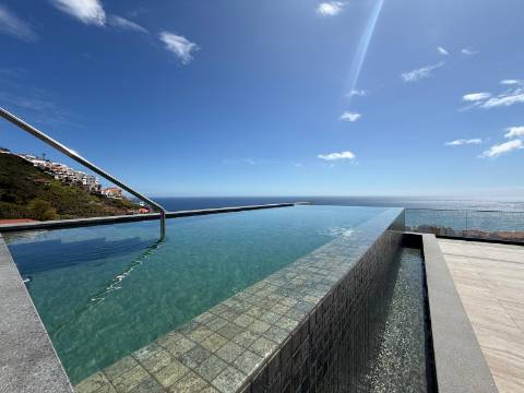 Penthouse Amparo III - T4