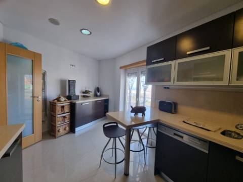 Apartamento T2 Centro da Ericeira - Arrendamento