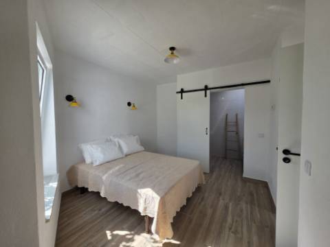 Apartamento T2 para arrendar em zona tranquila na Ericeira