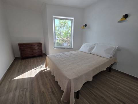 Apartamento T2 para arrendar em zona tranquila na Ericeira