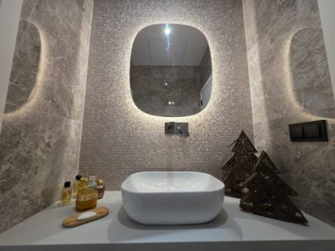 Moradia T4 Térrea Contemporânea com piscina e Jacuzzi - 8 km Ericeira