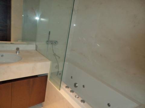 Restelo-Belém, apartamento T4 Vista sobre o Rio Tejo, novos a estrear