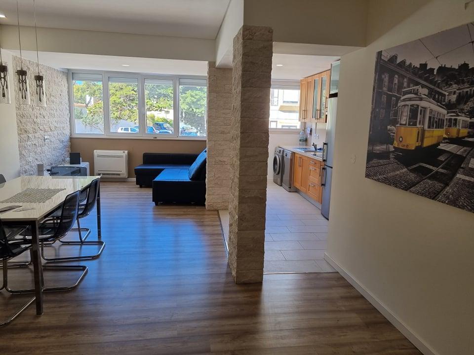 Apartamento T2 remodelado Parede-central