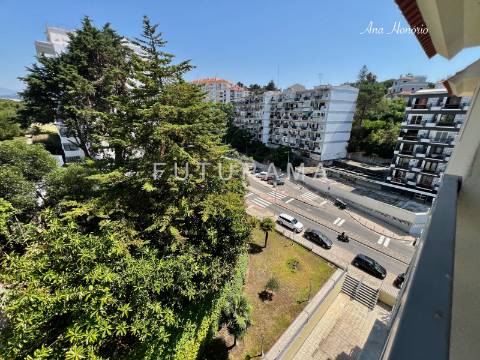 Monte Estoril, excelente T3 a 5 minutos da praia
