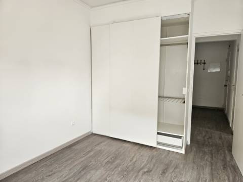 Apartamento T2 - Parede - Remodelado