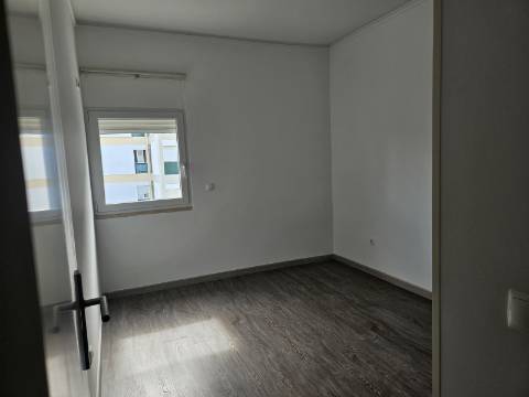 Apartamento T2 - Parede - Remodelado