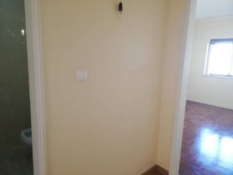 Apartamento T2 + 1 - Mato Cheirinhos