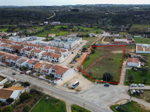Bensafrim - Terreno para urbanização para construção de 11 Moradias