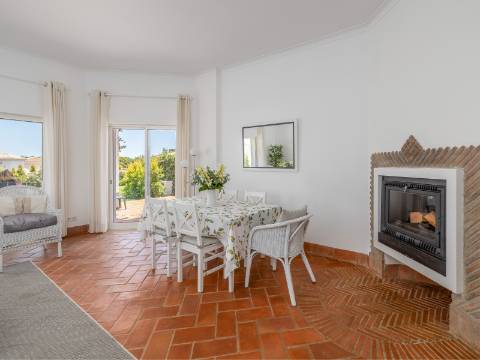 TRIANGULO DOURADO - Moradia T3 em empreendimento de luxo na Quinta do Lago | Almancil