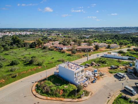 Portimão - Moradia nova com piscina e VISTA para a RIA DE ALVOR