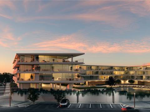 VILAMOURA - Novo Apartamento T4 em Condomínio de Luxo em Localização Privilegiada