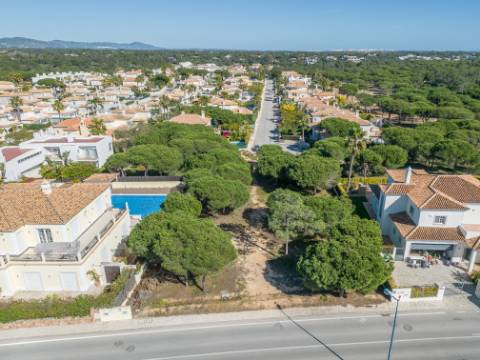 VARANDAS DO LAGO - Terreno para construção perto da praia