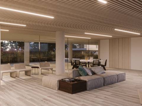 VILAMOURA - Nova Penthouse T4 em Condomínio de Luxo em Localização Privilegiada