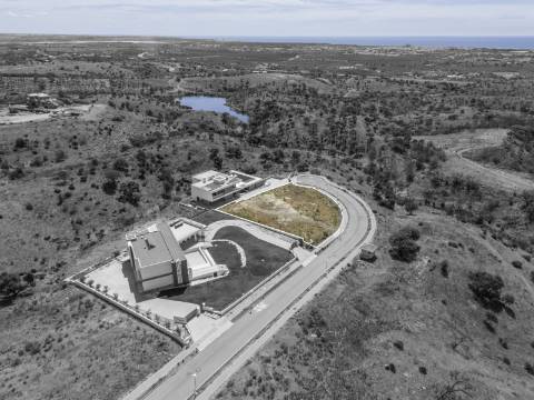 MONTE REI - Terreno para construção com vista mar