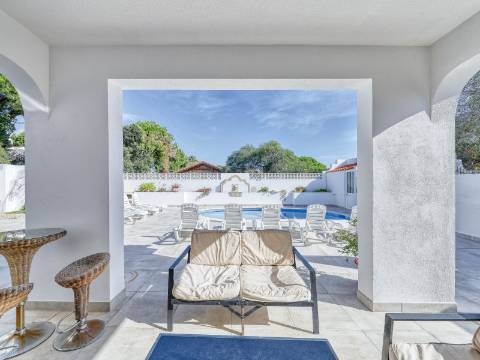 Moradia T3 a 5 minutos de Vale do Lobo e Quinta do Lago