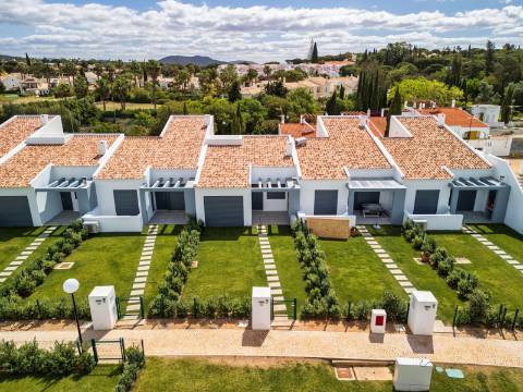 VILAMOURA - Moradia nova T2+1 próxima do GOLFE