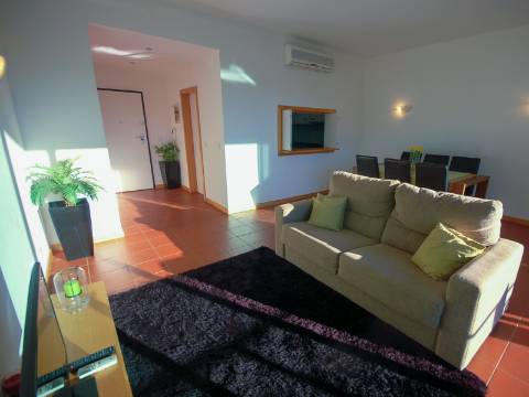 Vilamoura - T2 de Luxo, perto do Golfe e da Praia