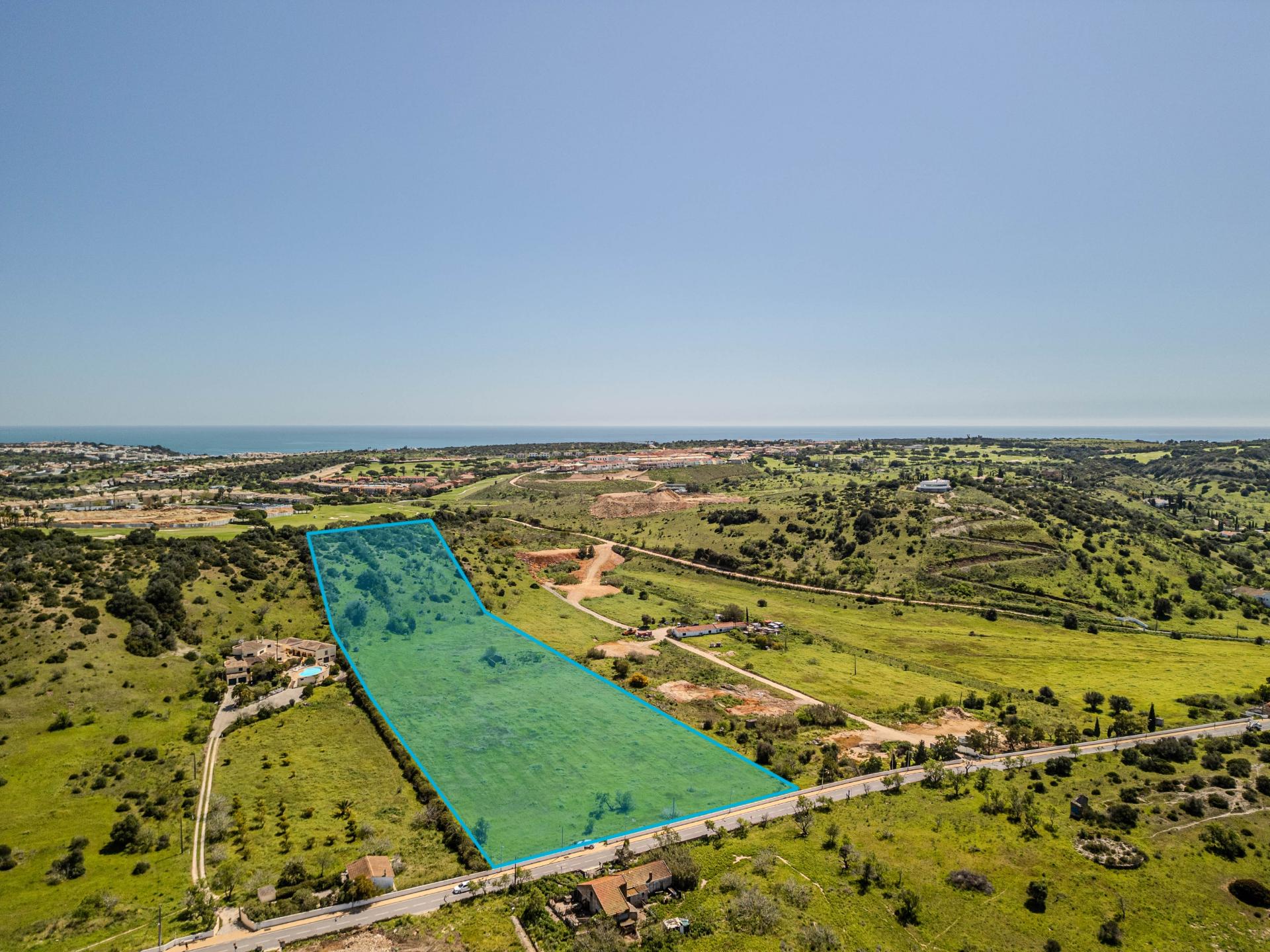 Praia da Luz- Terreno c/ projecto aprovado para uma moradia
S. Gonçalo, Lagos