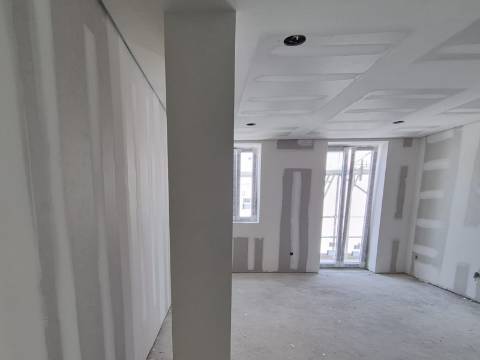 Apartamento com vista num condomínio com Jardim e piscina Arroios