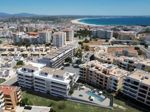 Lagos - Apartamento T2 + Duplex em empreendimento com piscina, a 5 minutos da praia