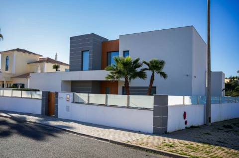 Moradia Isolada T4 | Albufeira