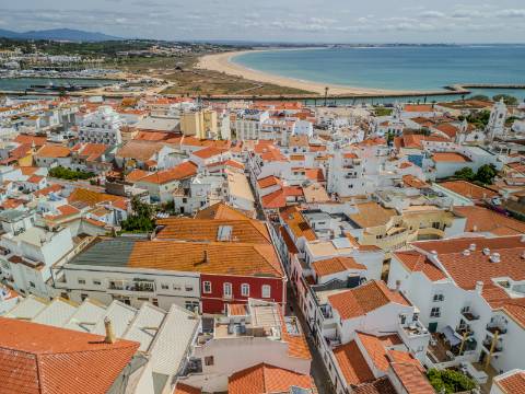 Lagos - Guest House com 8 Quartos em Pleno Centro Histórico