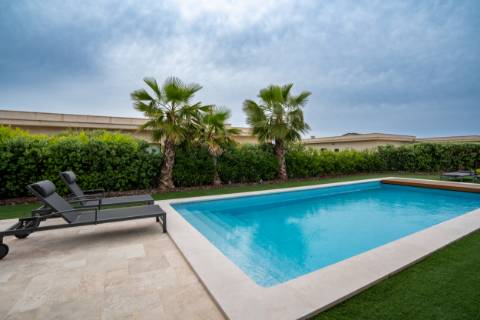 Faro - Moradia Térrea T3 de Luxo com Piscina Privada | Junto à Ria Formosa