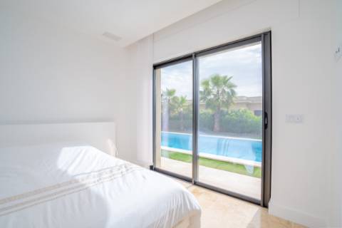 Faro - Moradia Térrea T3 de Luxo com Piscina Privada | Junto à Ria Formosa