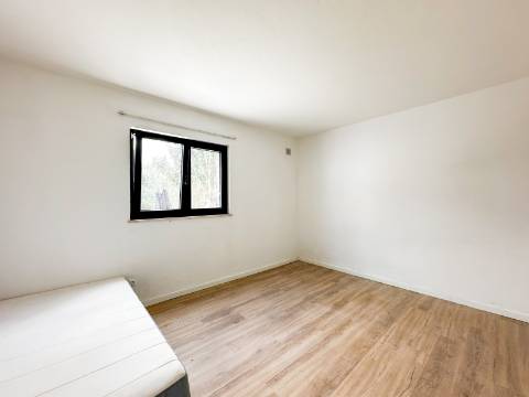 Almancil, Loulé - Casa de T2+2 com jardim