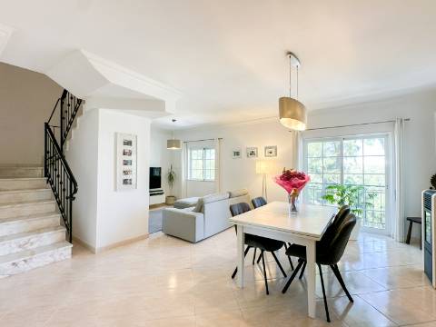 Almancil, Loulé - Apartamento de 4 Quartos à Venda