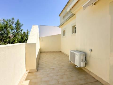 Almancil, Loulé - Apartamento de 4 Quartos à Venda