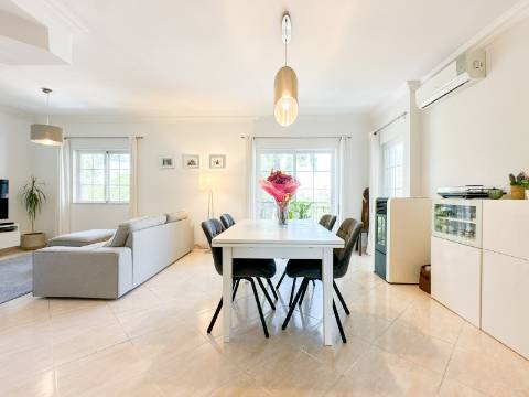 Almancil, Loulé - Apartamento de 4 Quartos à Venda