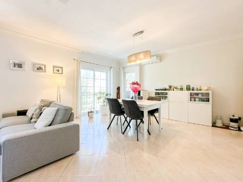 Almancil, Loulé - Apartamento de 4 Quartos à Venda