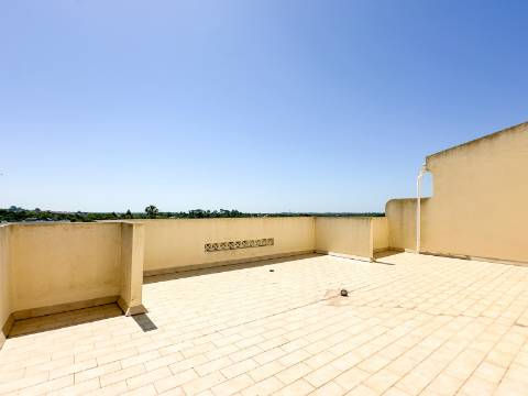 Almancil, Loulé - Apartamento de 4 Quartos à Venda