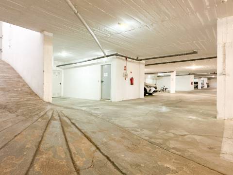 Almancil, Loulé - Apartamento de 4 Quartos à Venda