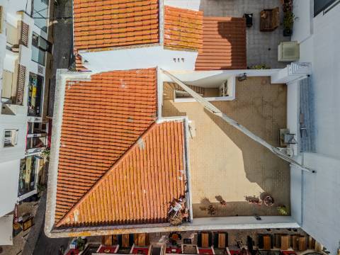 Lagos - Charmoso Apartamento T3 com terraço privado em pleno centro da cidade