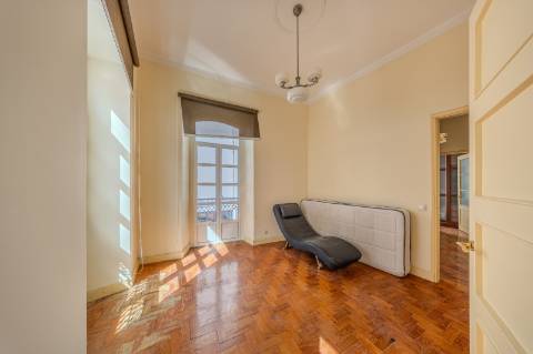 Lagos - Charmoso Apartamento T3 com terraço privado em pleno centro da cidade