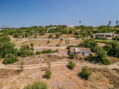 Loulé - Terreno com projeto aprovado e licença de Construção