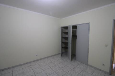 MORADIA